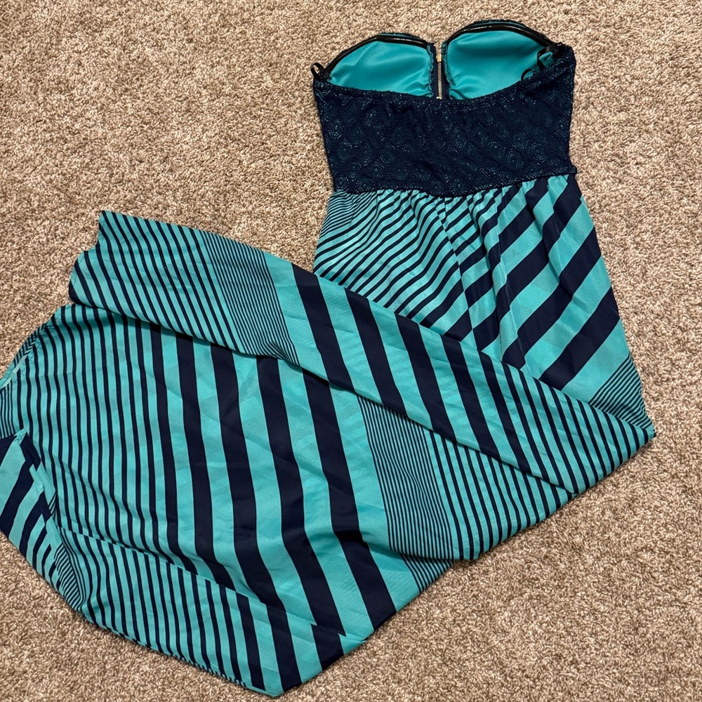 Iris Los Angles Dress - Picture 5 of 7